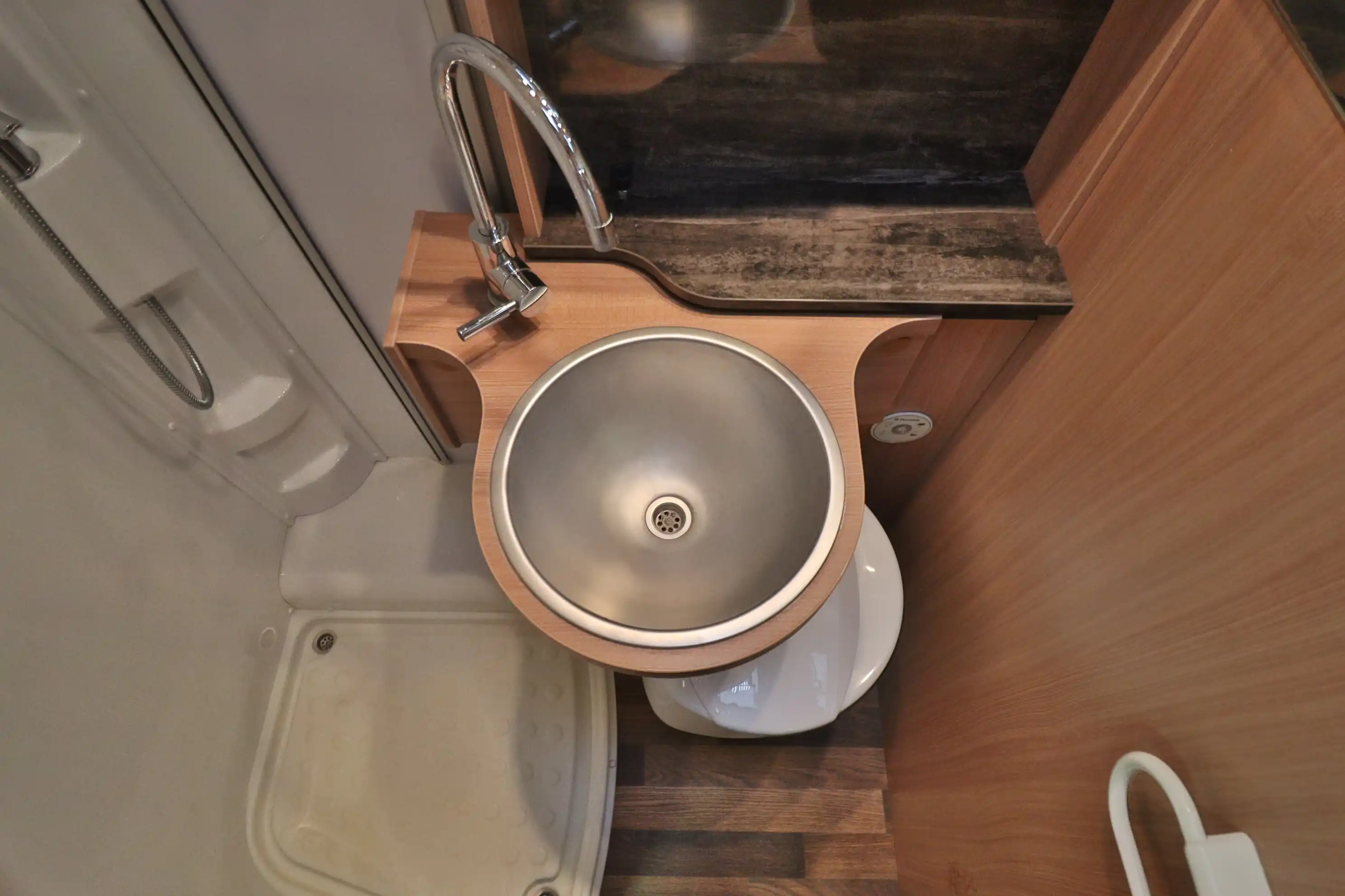 KNAUS SKY Traveller 650 DG
